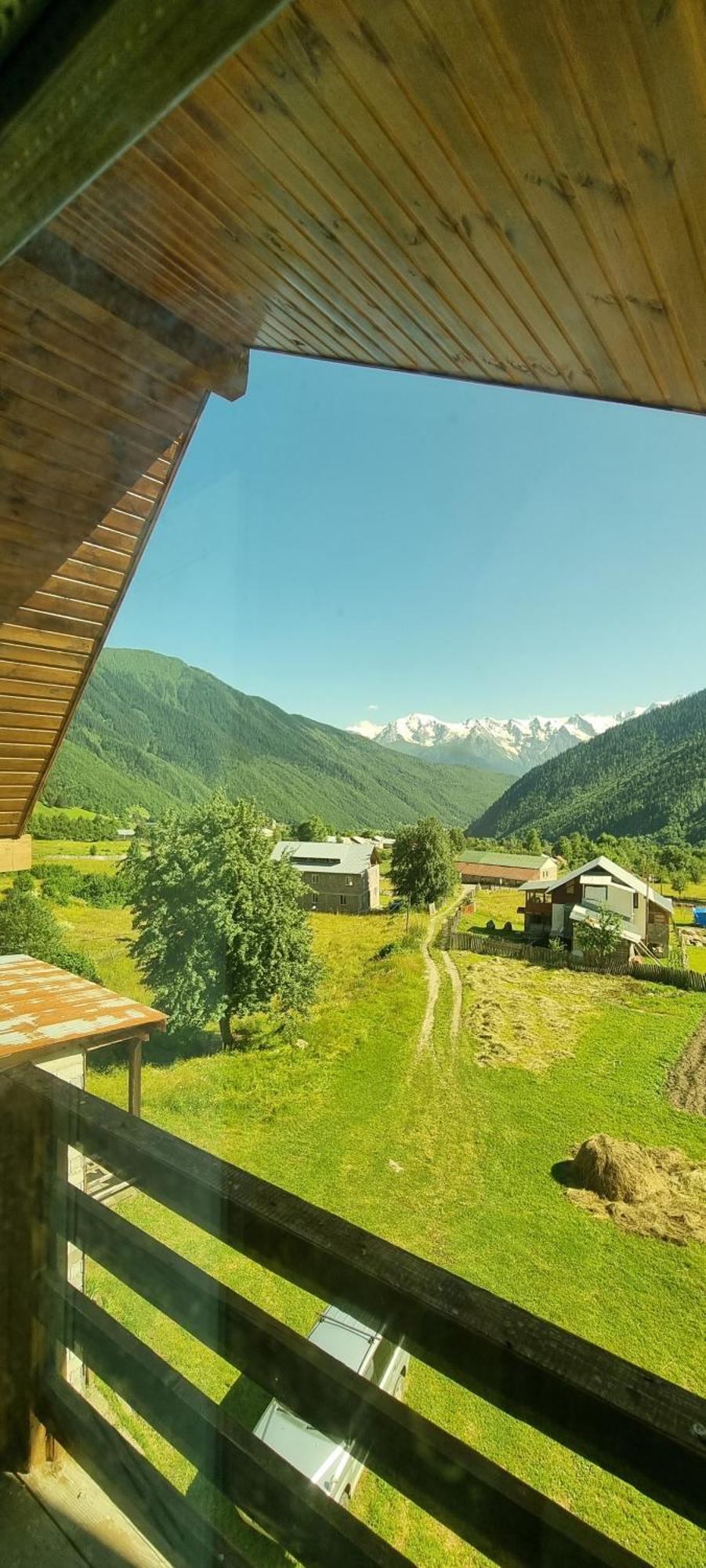 Peak Mazeri Guest House 部屋 写真