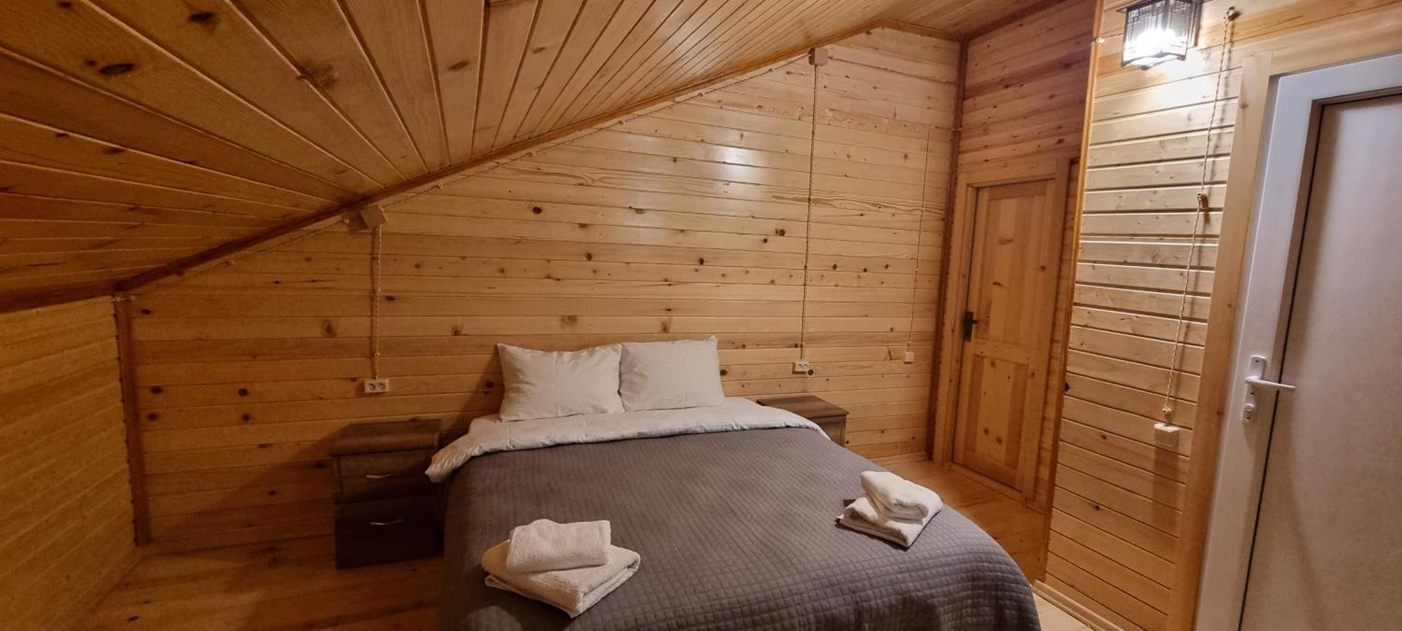 Peak Mazeri Guest House 部屋 写真